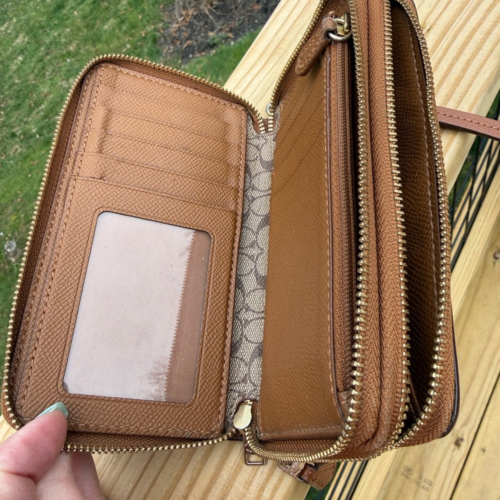 COACH Tan/Brown Leather Double Zip Wallet w/wristlet strap - Picture 5 of 5